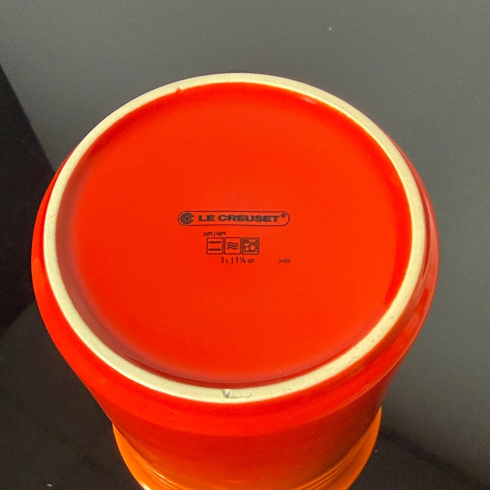 Le Creuset Stoneware Flame Orange Utensil Crock, 1 Liter - Picture 7 of 10